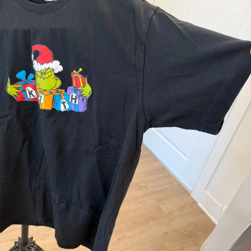 Kith x Dr. Seuss Grinch Holiday Graphic T Shirt Black Mens Large - Picture 5 of 9